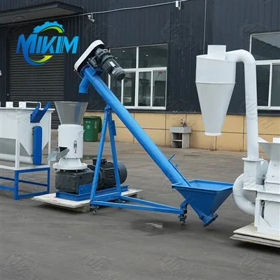 Pequenos pellets de biomassa fazendo linha